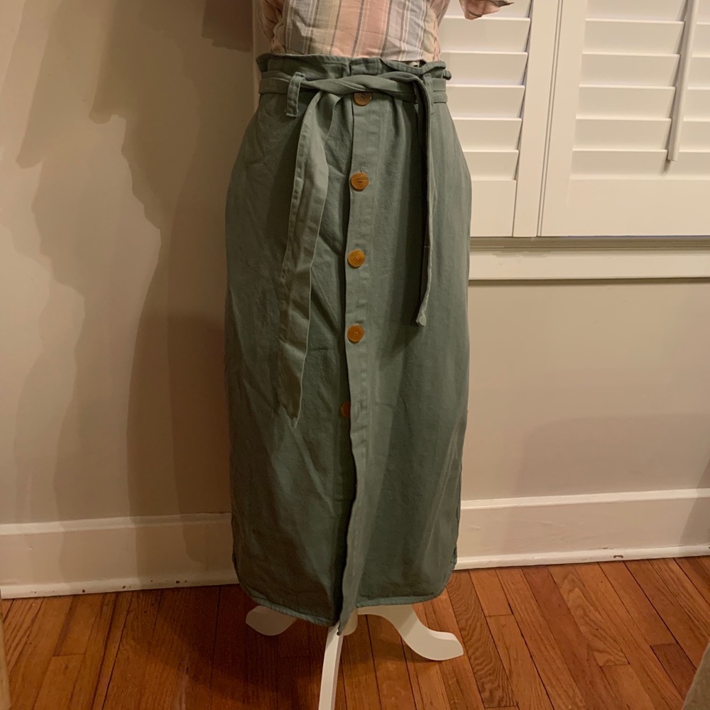NWT Zara TRF Green Paperbag Button Midi Skirt Med